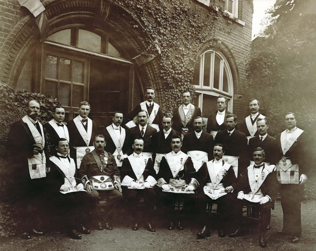 Group of Comrades Lodge c. 1915